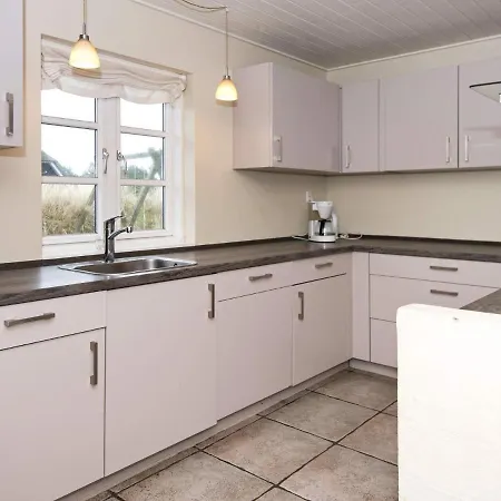 Five-bedroom Holiday In 15 בית נופש *