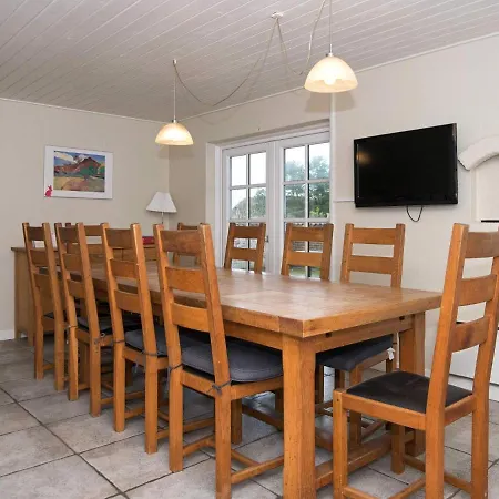 בית נופש Five-bedroom Holiday In 15